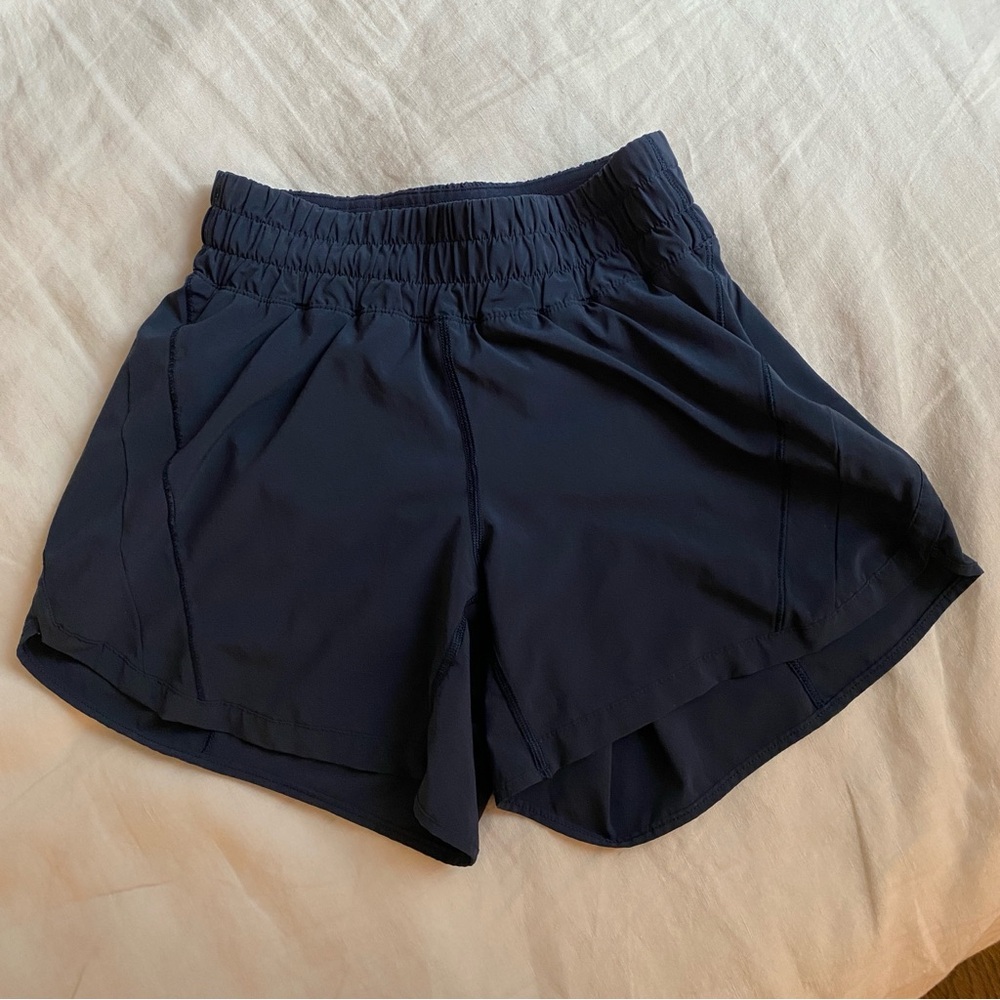 Lululemon Track That Mid Rise Short 5” in Navy